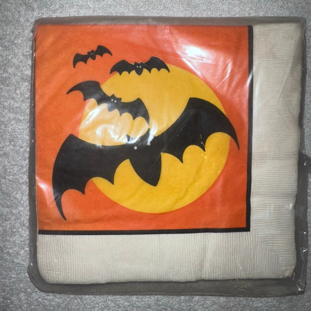 NOS Vintage The Party Place Luncheon Napkins Halloween Bats 13 x 13 Pk/16